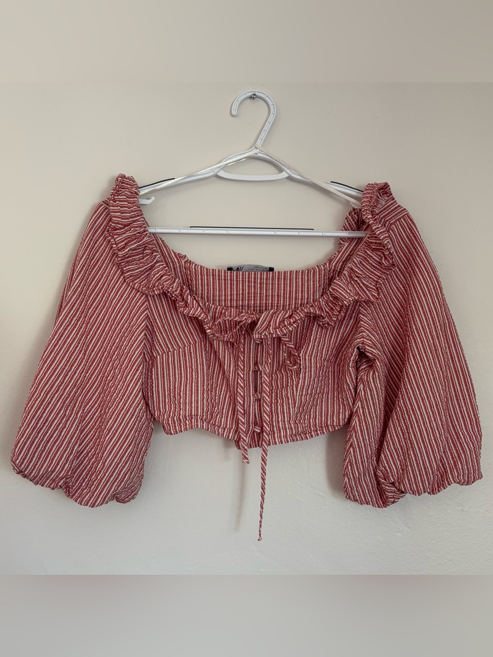Zara On or Off The Shoulder Red Stripe Crop Top w/ Ruffle Neck & Puff Sleeves XS